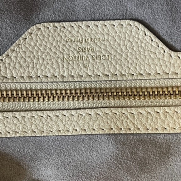Louis Vuitton Mahina XL - Picture 1 of 10